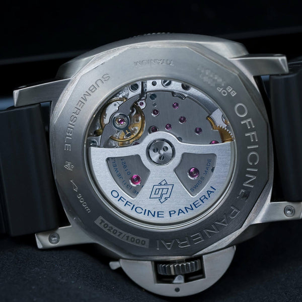 Caseback of Panerai Luminor Submersible PAM01305 showing movement