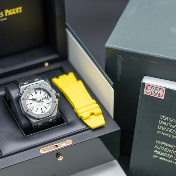Audemars Piguet Royal Oak Offshore Diver 15710ST 42mm Box & Papers
