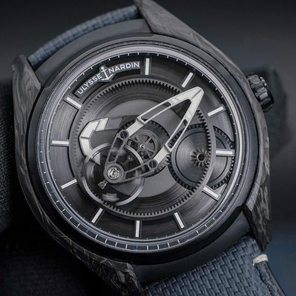 Angled macro view of Ulysse Nardin Freak X Carbon 2303-270/CARB