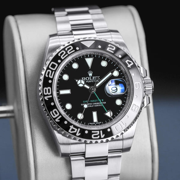 Slight angled view of Rolex GMT-Master II 116710LN Green Arrow