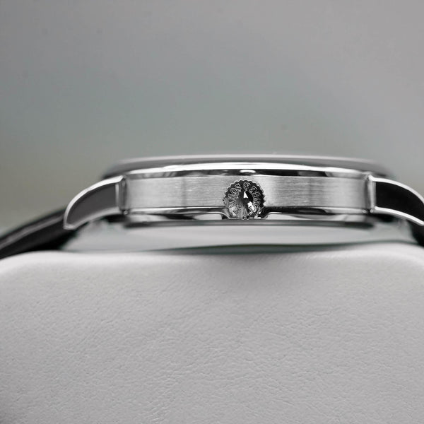 Opposite side view of A. Lange & Sohne Grand Lange 1 139.025 Platinum