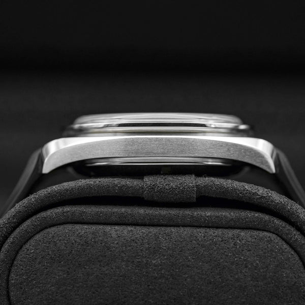 Omega Speedmaster Professional Moonwatch Sapphire 42mm 2026 Box & Papers