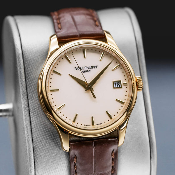 Slight angled view of Patek Philippe Calatrava 5227J Ivory Dial