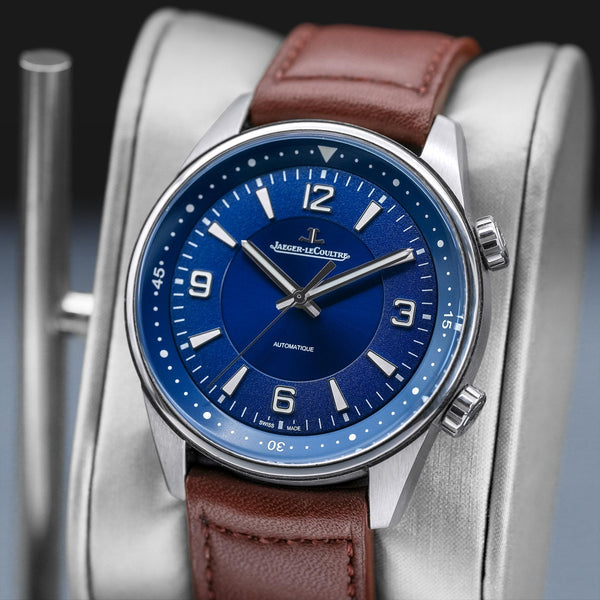 Close-up opposing view of Jaeger-LeCoultre Polaris Q9008480 Blue Dial