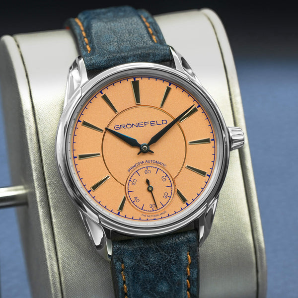 Close-up angled view of Grönefeld 1941 Principia Salmon Dial