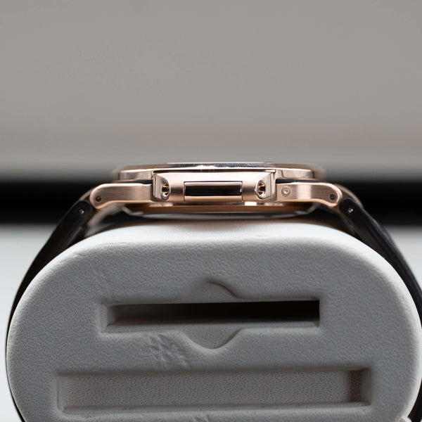 Side profile of Patek Philippe Nautilus 5712R Rose Gold Brown Dial case