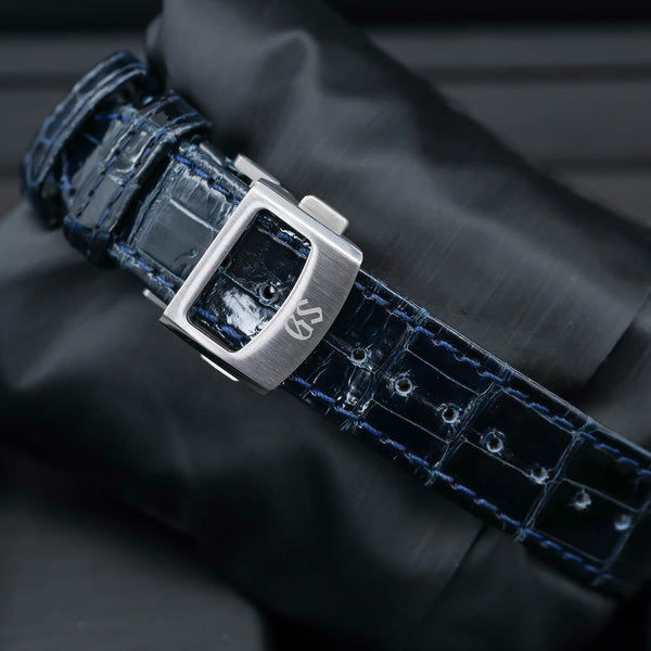 Grand Seiko SBGK015 “Ryūsendō” strap and buckle detail