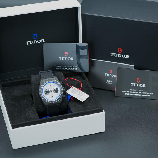 Tudor Black Bay “Carbon 25” M79377KN with box and papers
