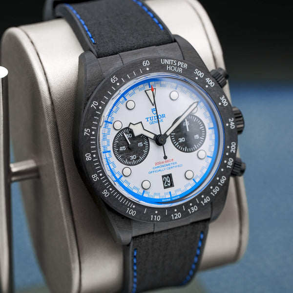 Angled view with reflection of Tudor Black Bay “Carbon 25” M79377KN
