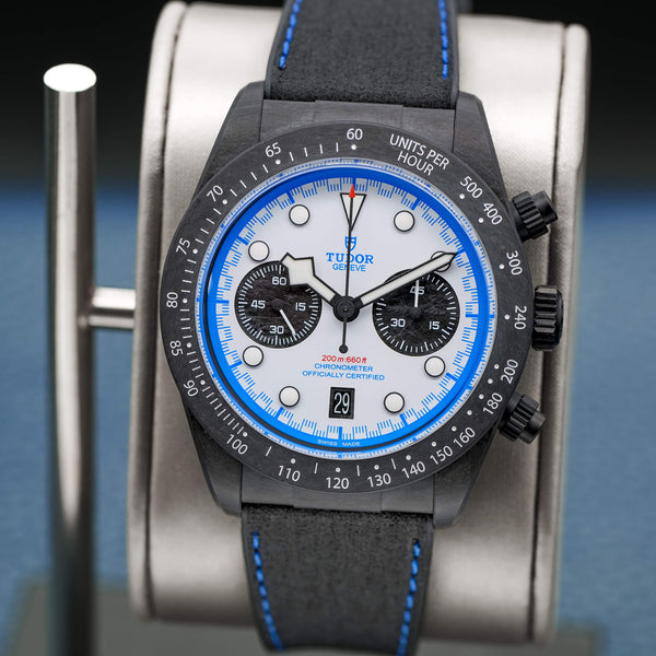 Slight angled view showing crown on Tudor Black Bay “Carbon 25” M79377KN