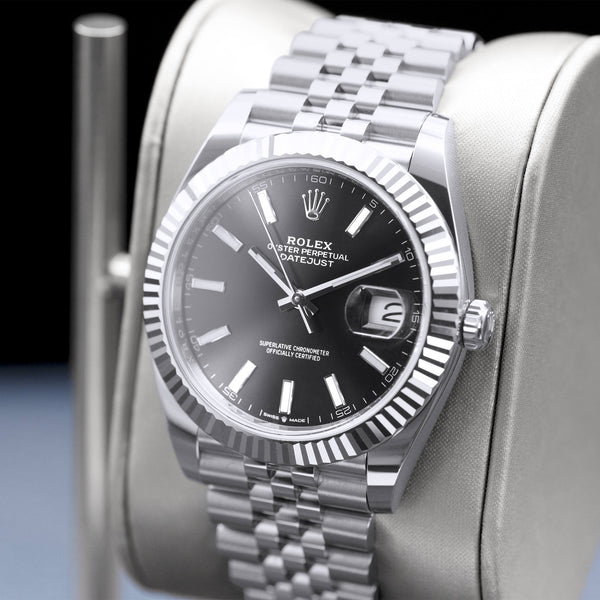 Angled opposing view with reflection of Rolex Datejust 126334 Black Dial