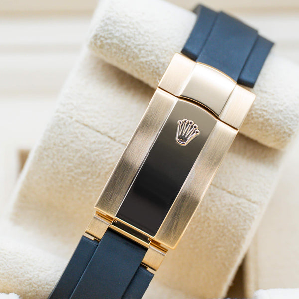 Rolex Sky Dweller 336238 strap and buckle detail