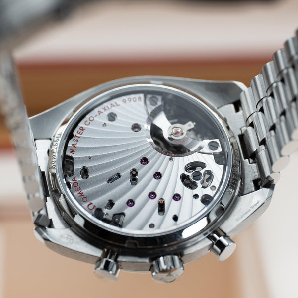 Caseback of Omega Speedmaster Chronoscope White Dial showing movement