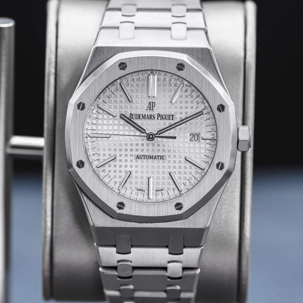 Audemars Piguet Royal Oak 15400ST White Dial 41mm with Box