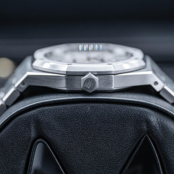 Opposite side view of Audemars Piguet Royal Oak 15400ST White Dial