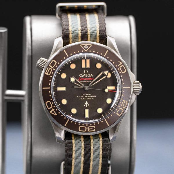Central view of Omega Seamaster Diver 300M No Time To Die 007 Edition