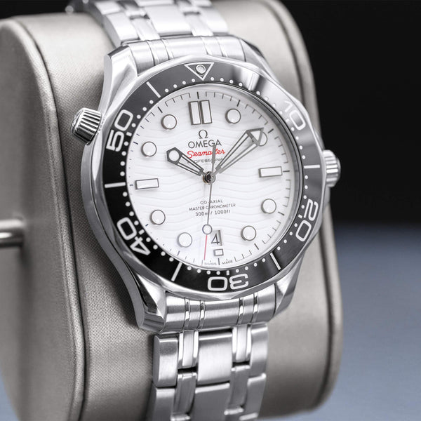 Omega Seamaster Diver 300M White Dial 42mm 2024 Box & Papers