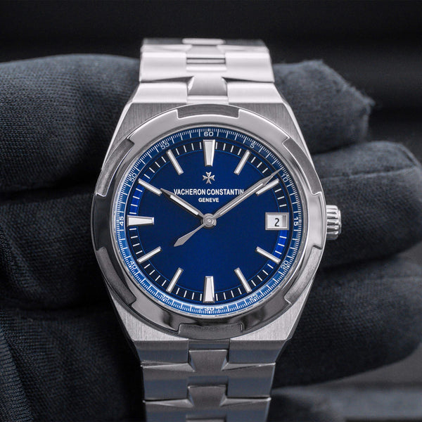 Front view Vacheron Constantin Overseas 4500V Blue Dial in gloved hand