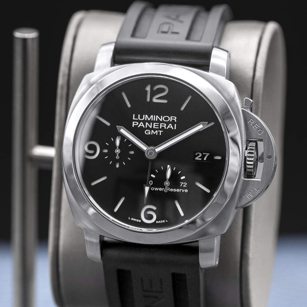 Slight angled view showing crown on Panerai Luminor Marina PAM00321 Black Dial