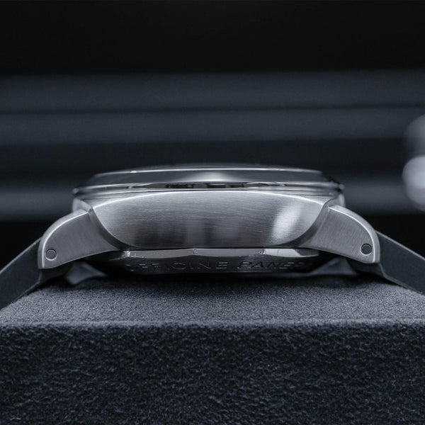 Side profile of Panerai Luminor Marina PAM00321 Black Dial