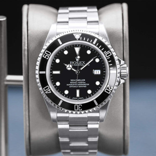Central view of Rolex Sea-Dweller 16600 Black Dial