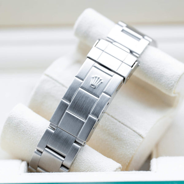 Rolex Sea-Dweller 16600 Black Dial strap and buckle detail