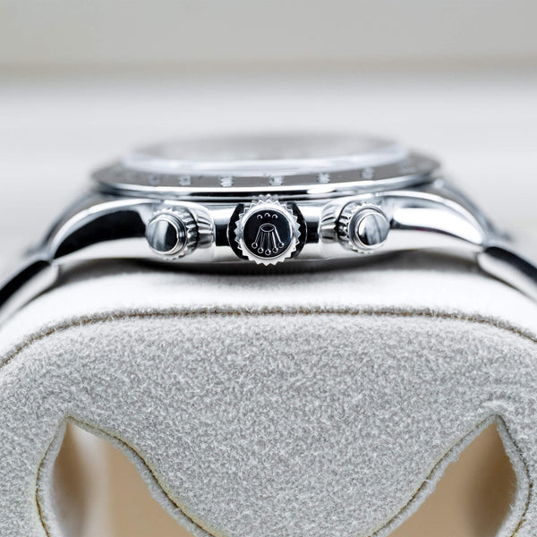 Side profile of Rolex Cosmograph Daytona 116520 White Dial