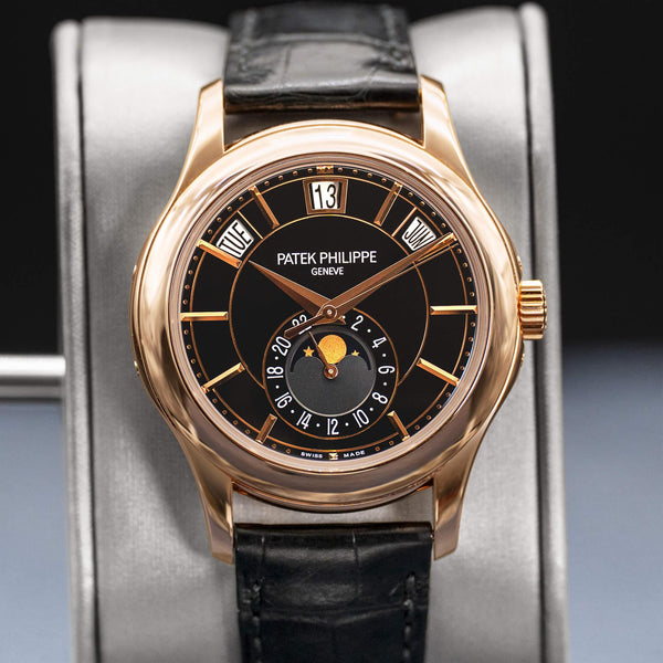 Central view of Patek Philippe Annual Calendar 5205R Rose Gold