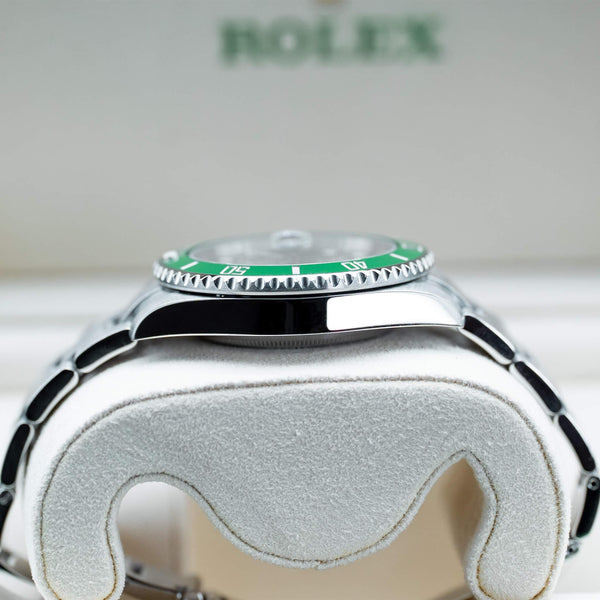 Rolex Submariner “Hulk” 116610LV Green Dial 40mm 2020 Box & Papers