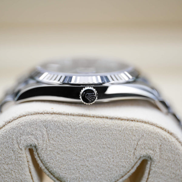 Opposite side view of Rolex Datejust 126334 Black Dial