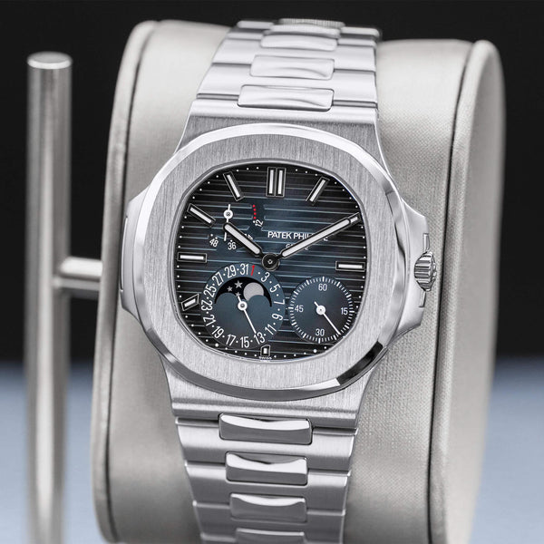 Patek Philippe Nautilus 5712/1A-001 Blue Dial 40mm 2022 Box & Papers