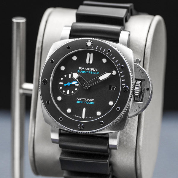 Panerai Luminor Submersible PAM00683 42mm Box & Papers