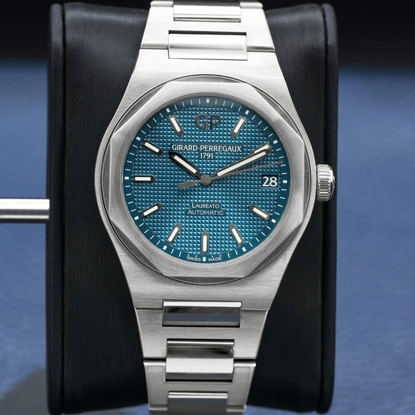 Girard-Perregaux GP Laureato Blue Dial 42mm Box & Papers