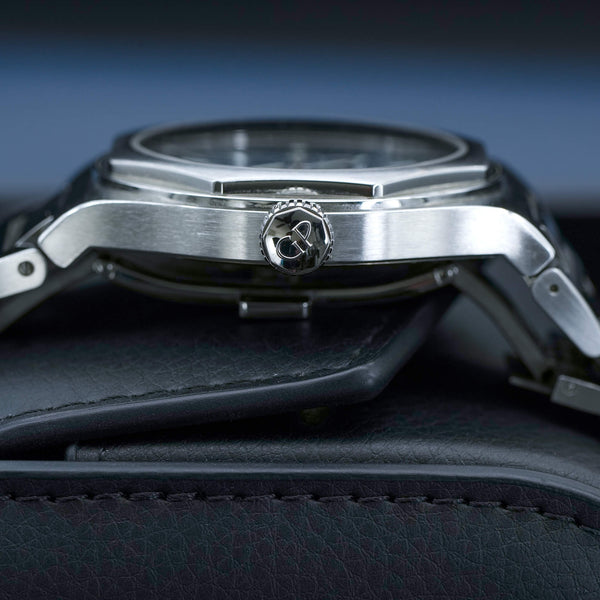 Girard-Perregaux GP Laureato Blue Dial 42mm Box & Papers