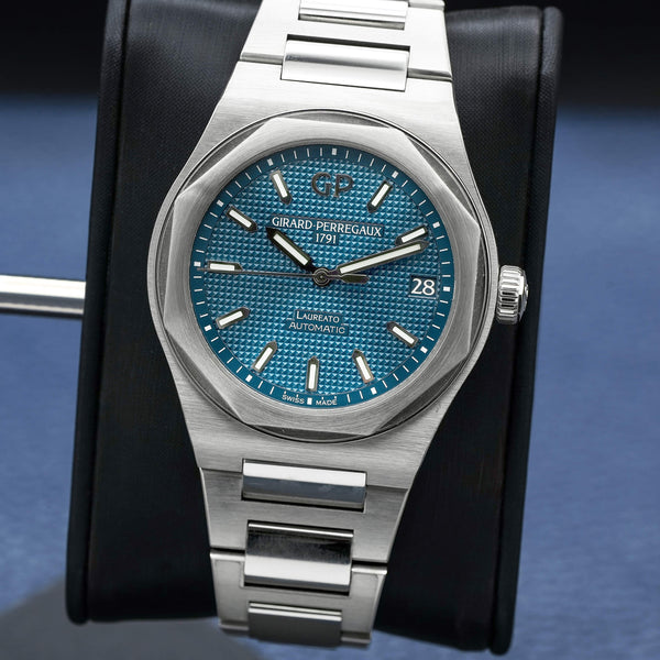 Girard-Perregaux GP Laureato Blue Dial 42mm Box & Papers