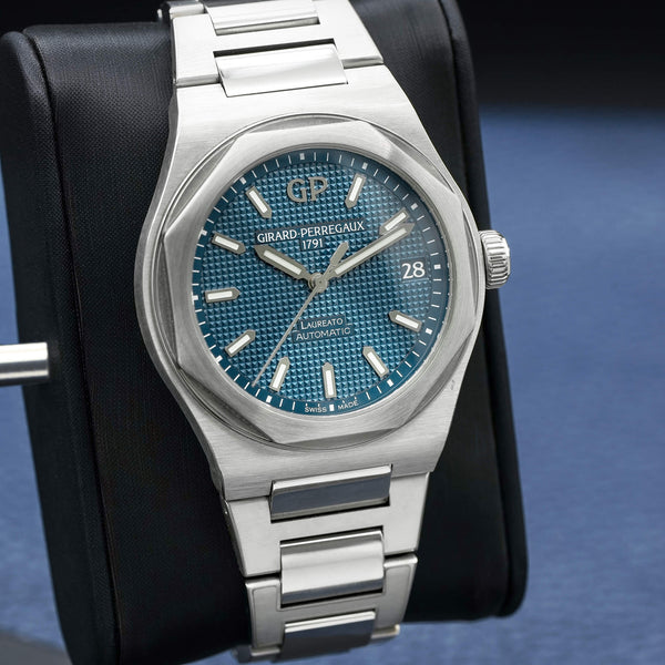 Girard-Perregaux GP Laureato Blue Dial 42mm Box & Papers