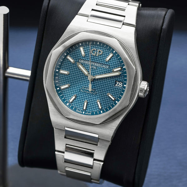 Girard-Perregaux GP Laureato Blue Dial 42mm Box & Papers