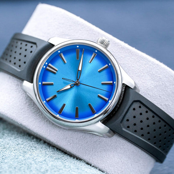 H. Moser & Cie Pioneer 3200-1217 Artic Blue Dial 40mm 2023 Box & Papers
