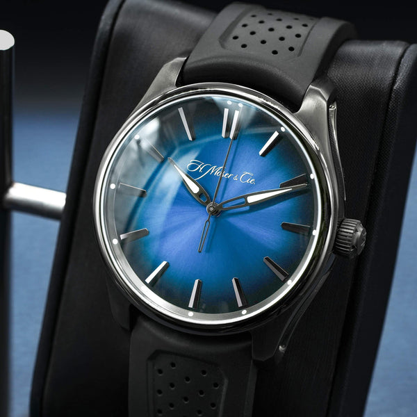 H. Moser & Cie Pioneer Centre Seconds 3200-1205 Funky Blue Fume Dial 43mm 2021 B