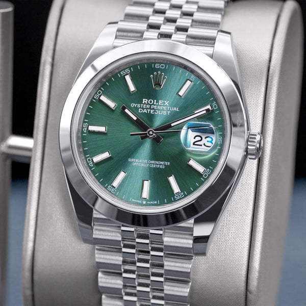 Rolex Datejust 126300 Green Dial Smooth 41mm Box & Papers