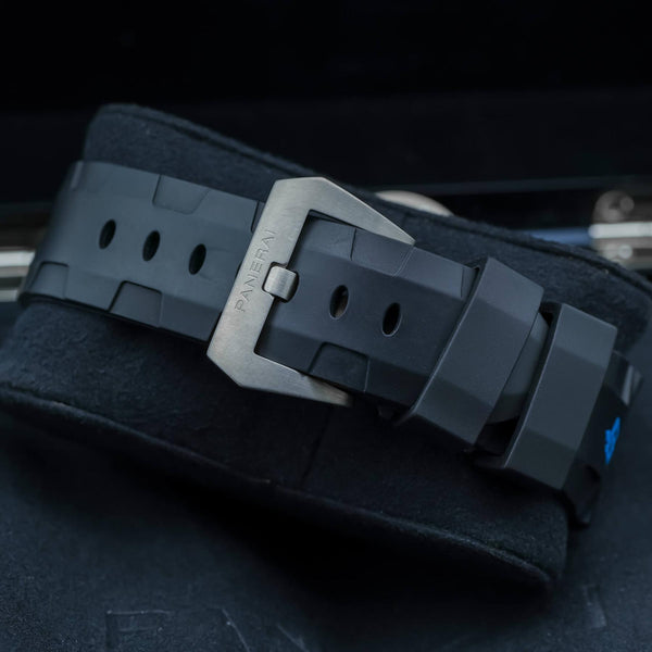 Panerai Luminor Submersible PAM01305 strap and buckle detail