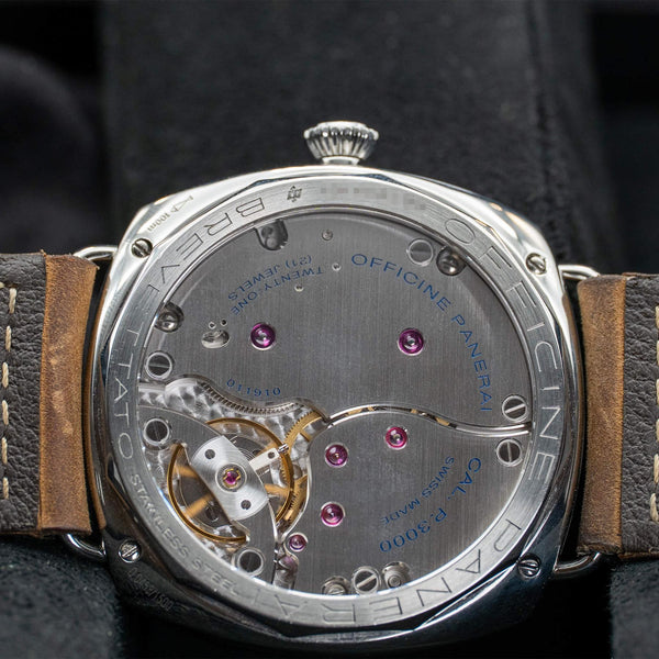 Caseback of Panerai Radiomir 3 Days 47mm PAM00425 showing movement