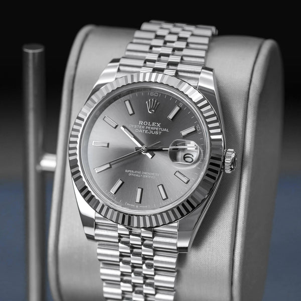 Angled opposing view with reflection of Rolex Datejust 126334 “Rhodium” Dial 