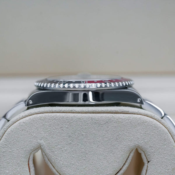 Opposite side view of Rolex GMT Master II 16710 “Pepsi” 