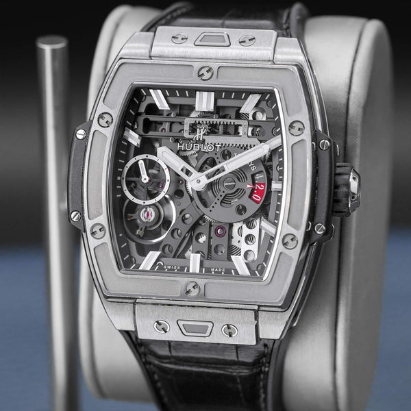 Close-up opposing view of Hublot Spirit of Big Bang Meca-10 