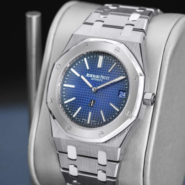 Angled opposing view with reflection of Audemars Piguet Royal Oak 15202IP "Jumbo" Extra Thin Blue 