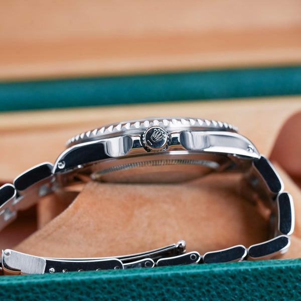 Rolex GMT Master 16700 “Pepsi” 40mm Box & Papers