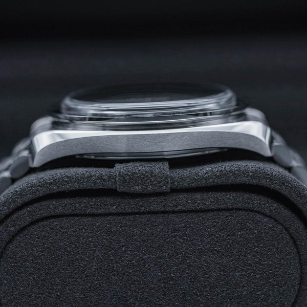 Omega Speedmaster Moonwatch Black Dial 42mm 2026 Box & Papers