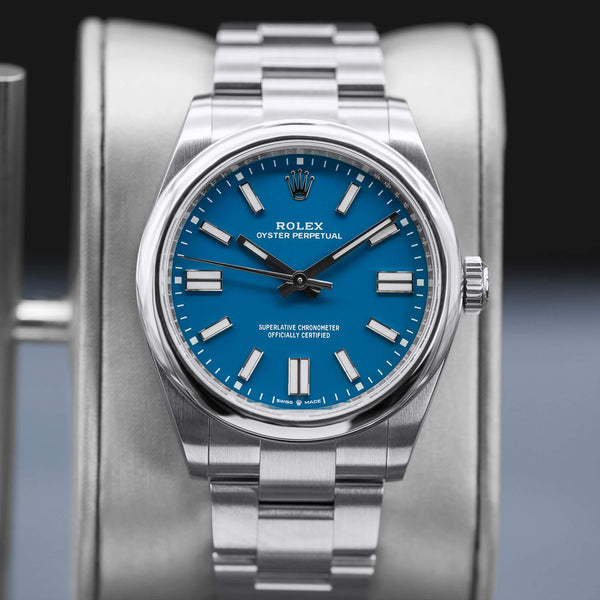 Central view of Rolex Oyster Perpetual 134300 Blue Dial