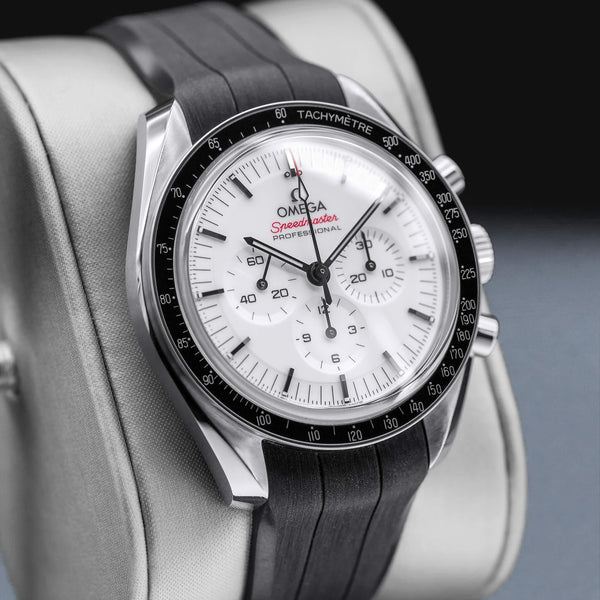 Omega Speedmaster Professional Moonwatch Sapphire 42mm 2026 Box & Papers